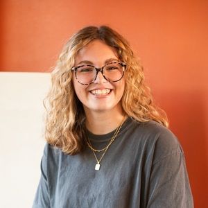 Meet your Posher, Avery